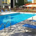 Hotell Mercure Centre Clemenceau 4*