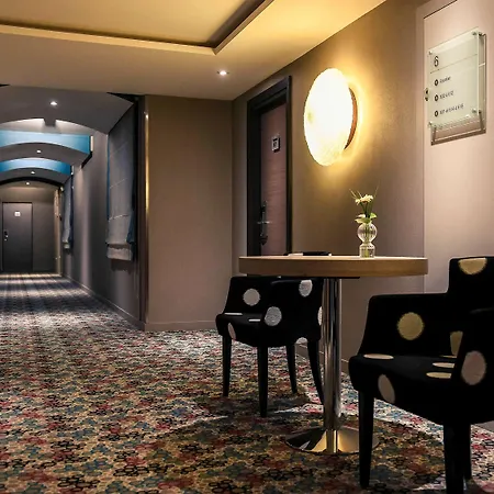 Отель Mercure Centre Clemenceau 4*
