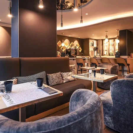 Отель Mercure Centre Clemenceau 4*