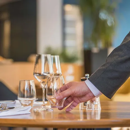 Hotel Mercure Centre Clemenceau 4*