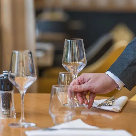 Mercure Centre Clemenceau 4*