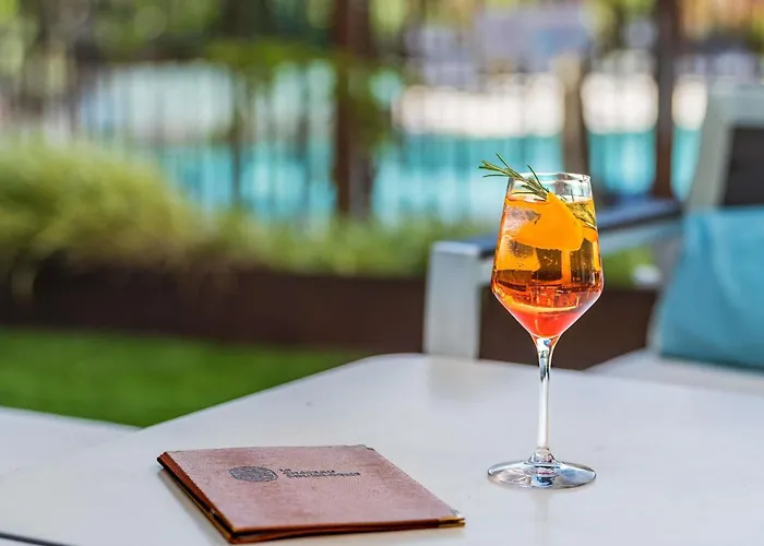 Mercure Centre Clemenceau מלון