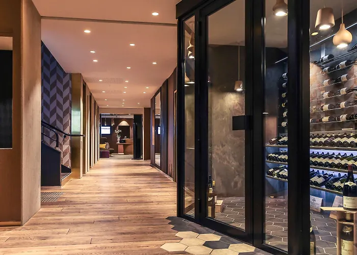 Mercure Centre Clemenceau 4*