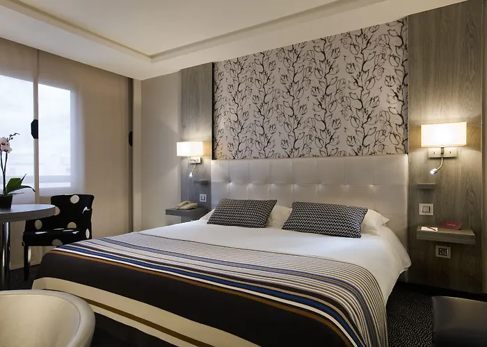 Hotel Mercure Centre Clemenceau 4*